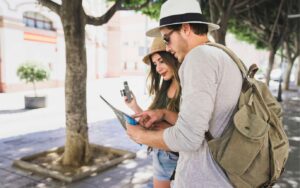 Internet en el extranjero: Cómo viajar conectado a Internet sin pagar roaming