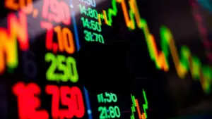 Apple: Un alivio judicial en relojes, pero la tensión sube en la App Store