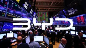 BYD: el asalto comercial más ambicioso choca con una acción que no levanta cabeza